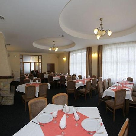 Hotel Paltinis Statjunea Borsa Luaran gambar