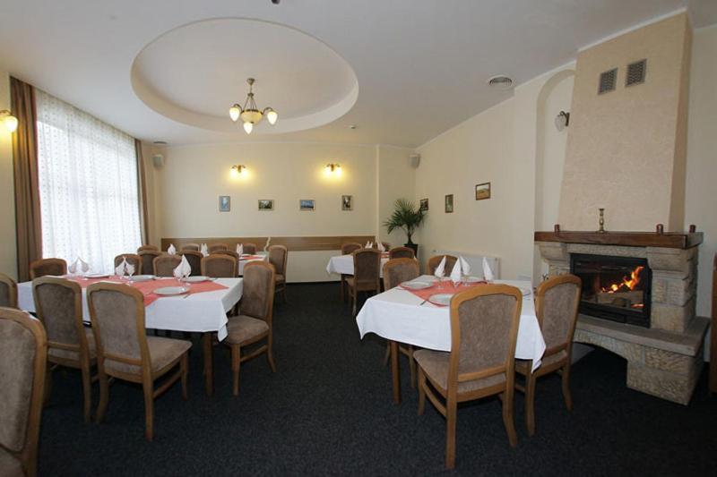 Hotel Paltinis Statjunea Borsa Luaran gambar